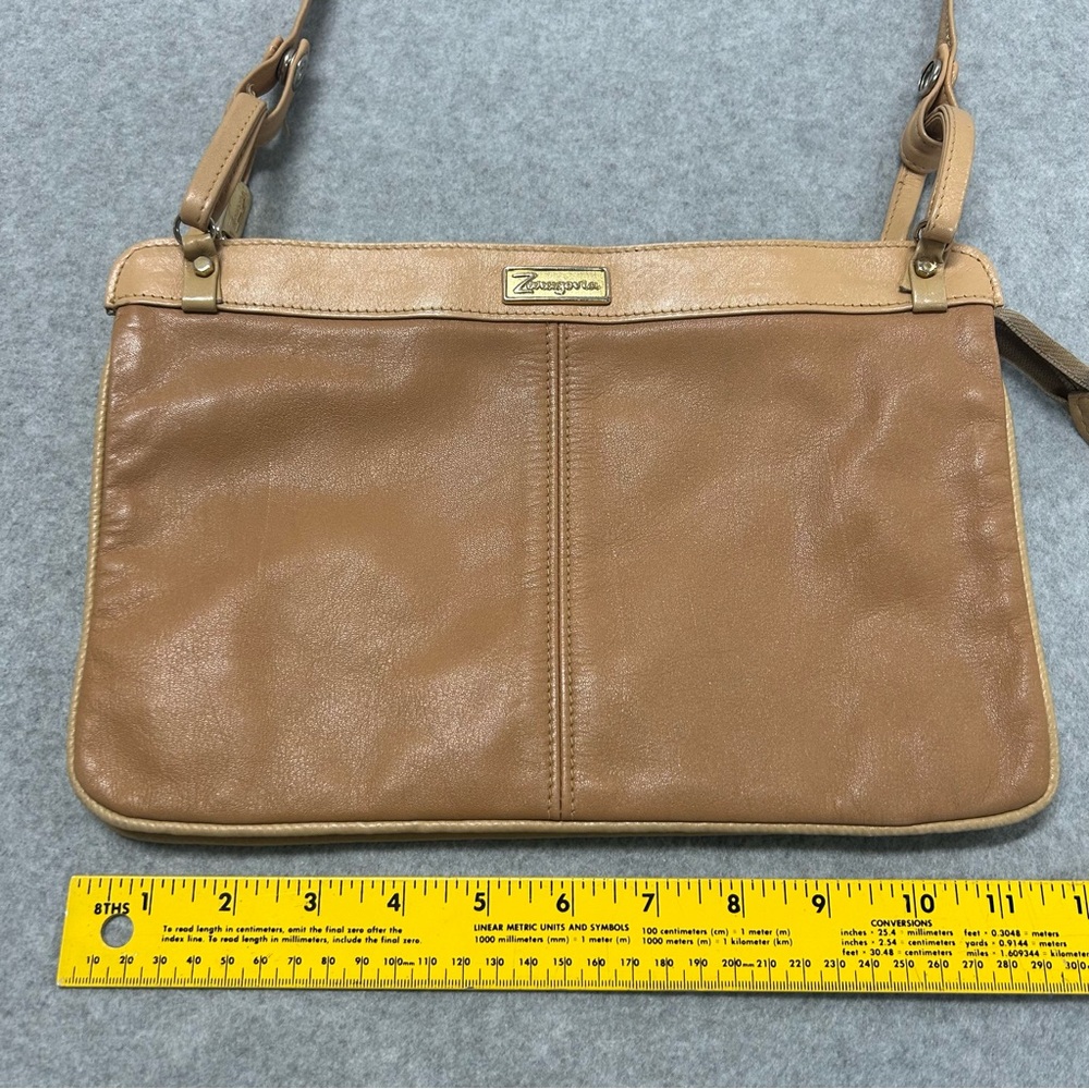 Zaragovia Tan Leather Shoulder Bag